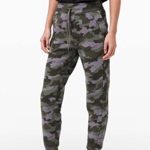 Lululemon camo joggers